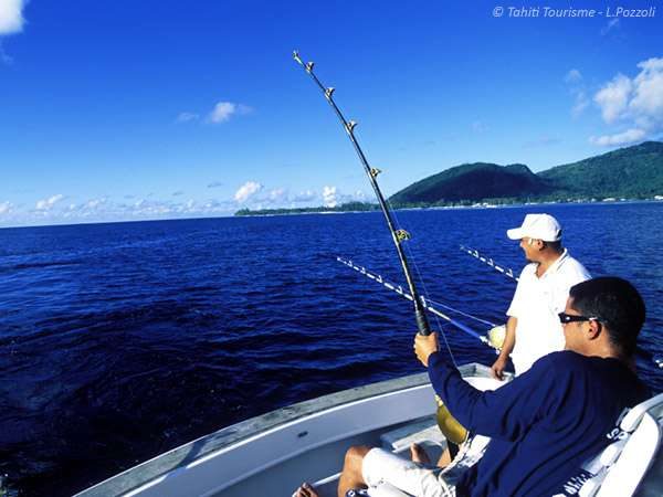BIG GAME FISHING IN HUAHINE