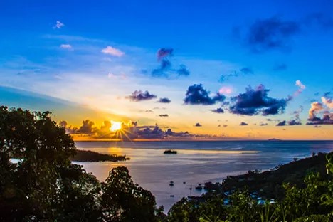 Romantic island sunset 4WD tour (1h)