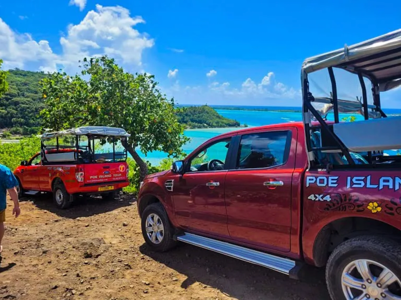 Full day 4WD Safari in Bora Bora