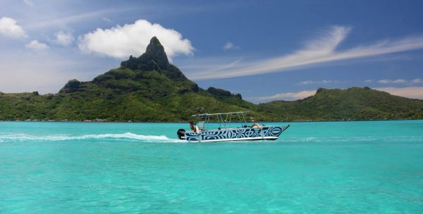 Lagoon service Tahiti Excursions