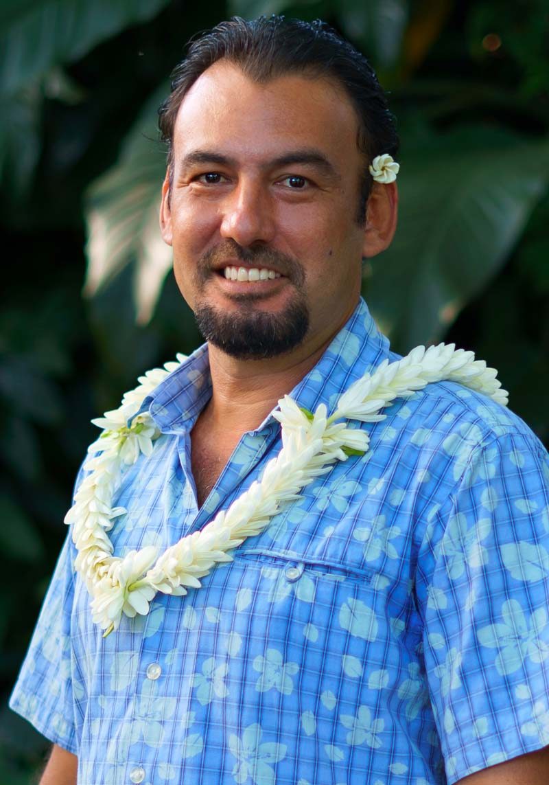 raiarii-v5-equipe-tahiti-excursions-activites-polynesie-portrait-portrait